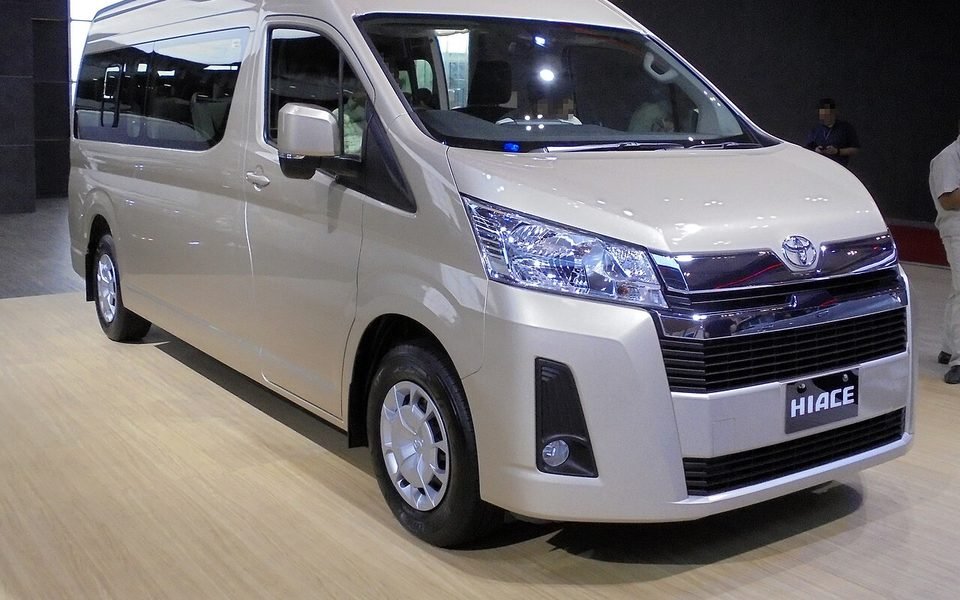 Toyota Hiace Premio
